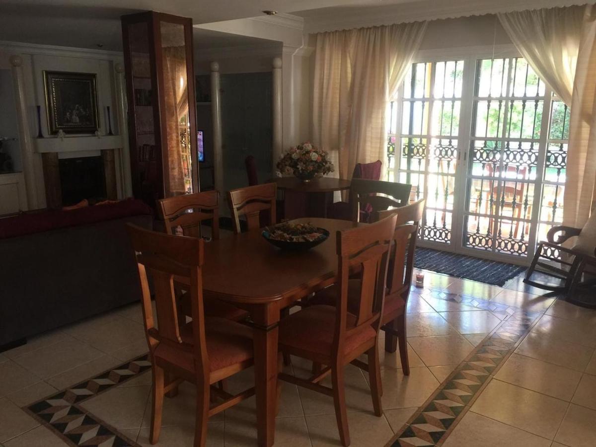 Villa Mijas With Pool 50 M Beach Фуенхірола Екстер'єр фото