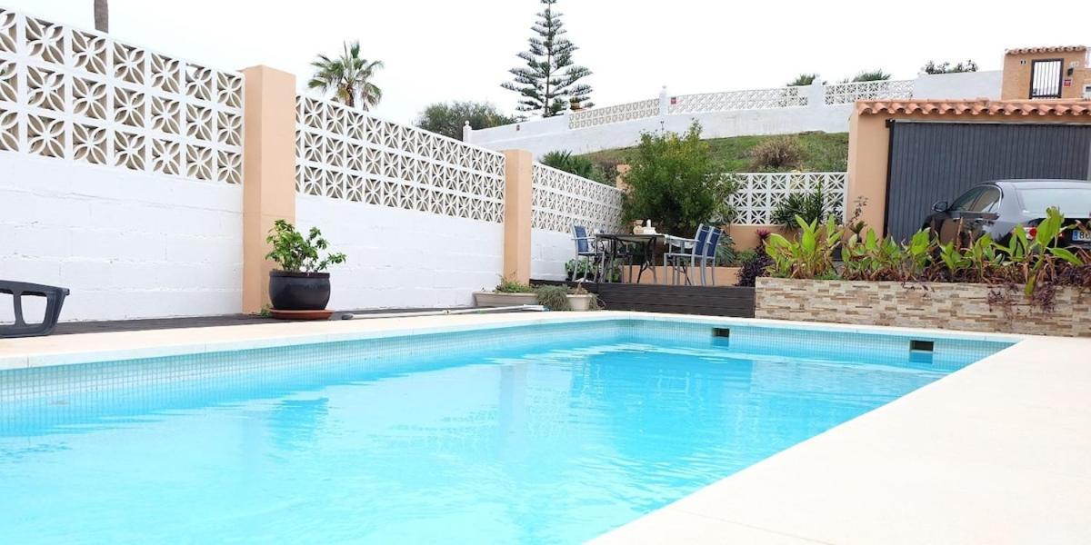 Villa Mijas With Pool 50 M Beach Фуенхірола Екстер'єр фото