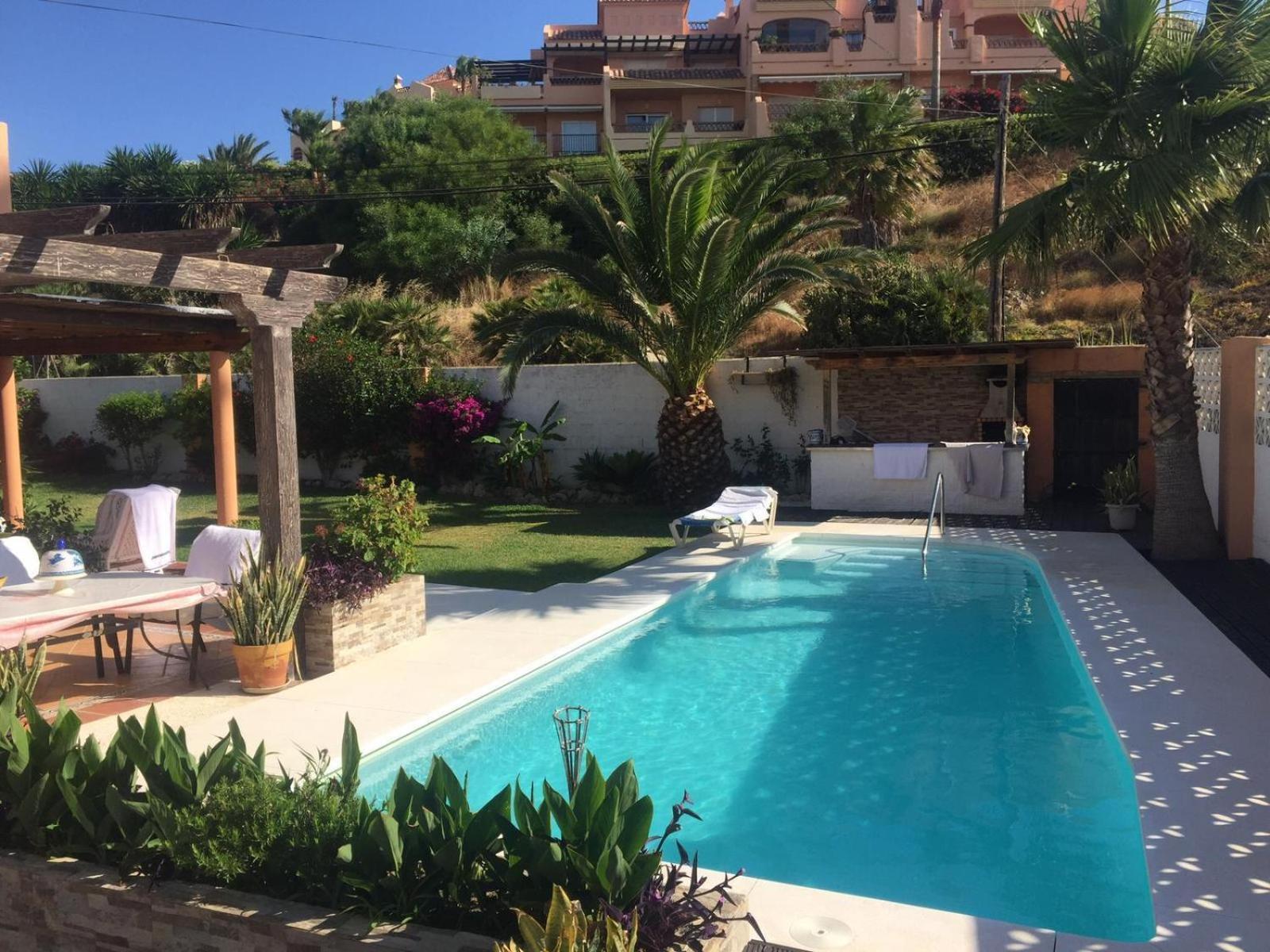 Villa Mijas With Pool 50 M Beach Фуенхірола Екстер'єр фото